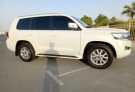 White Toyota Land Cruiser EXR V8 2019 for rent in Abu Dhabi 3